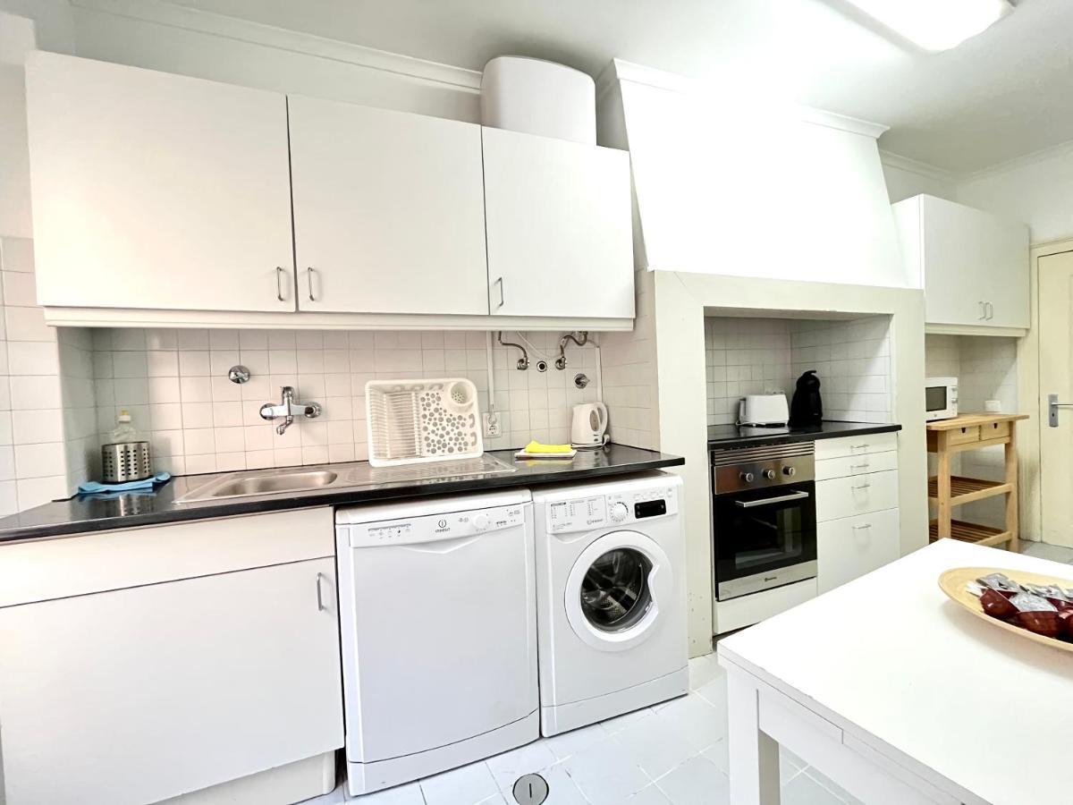Apartments Center Castelo De Sao Jorge Лиссабон Экстерьер фото