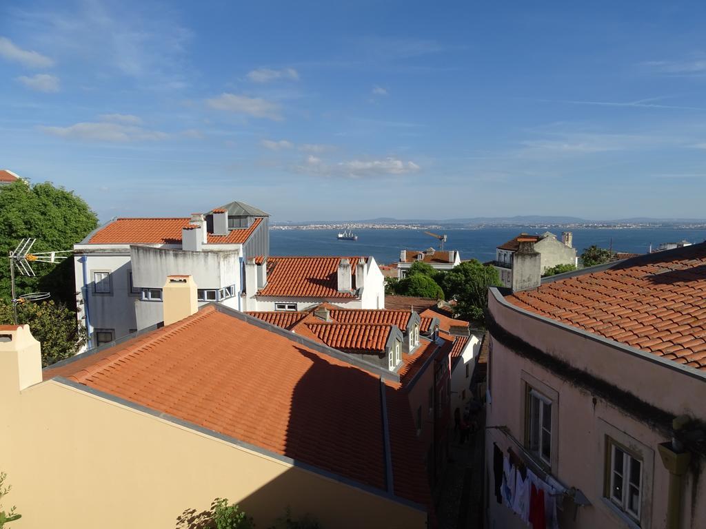 Apartments Center Castelo De Sao Jorge Лиссабон Экстерьер фото